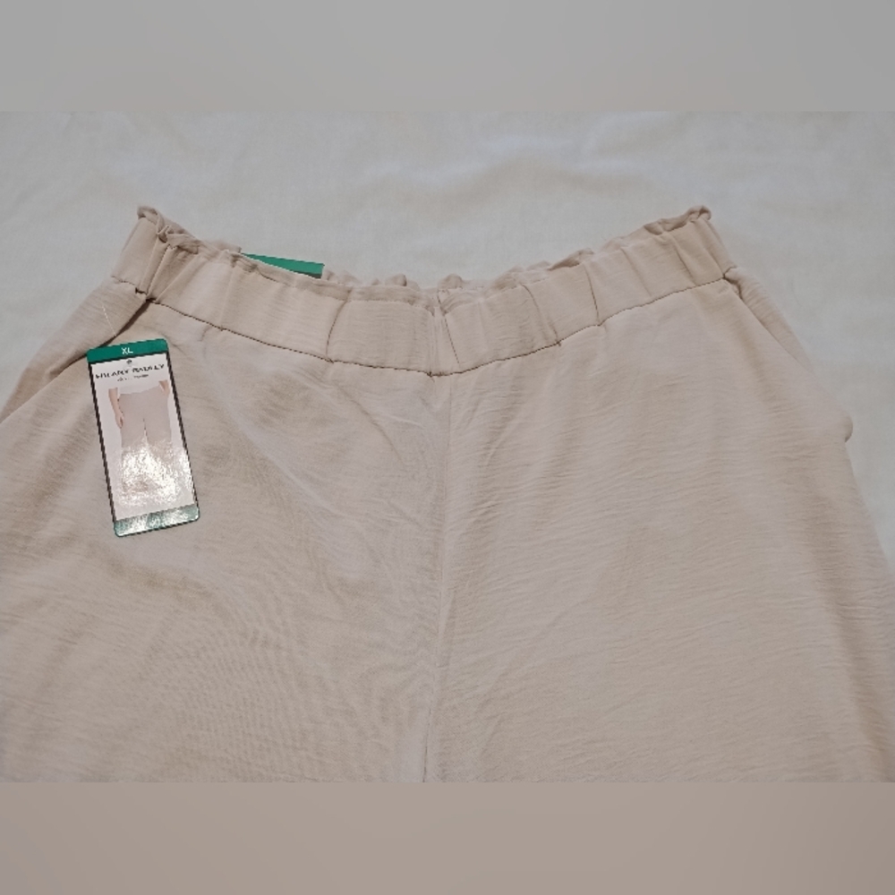 Beige Wide-Leg Pants - Picture 6 of 8